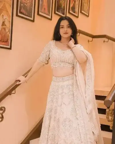 Escort Chinsurah Magra
